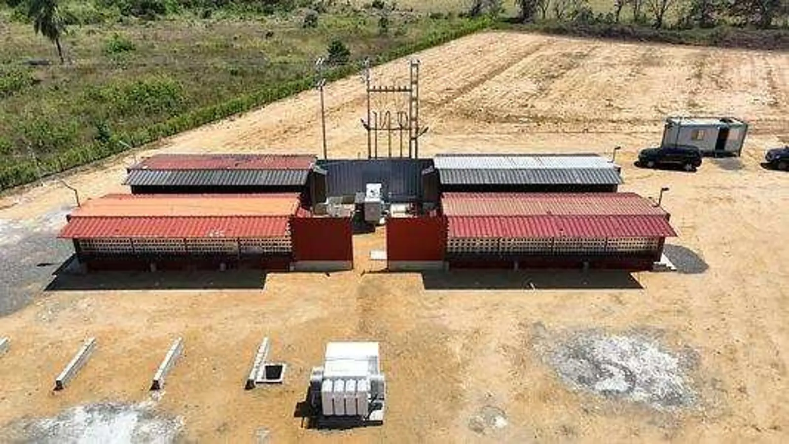 Vista aérea del caso industrial de 20 MW presentado como experiencia previa del equipo fundador.